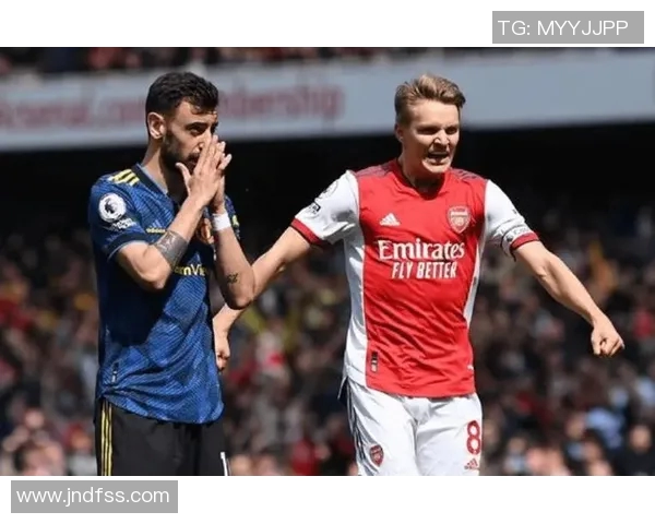 扎卡评选英超中场实力榜单B费领衔维尔茨紧随其后帕尔默位列第三