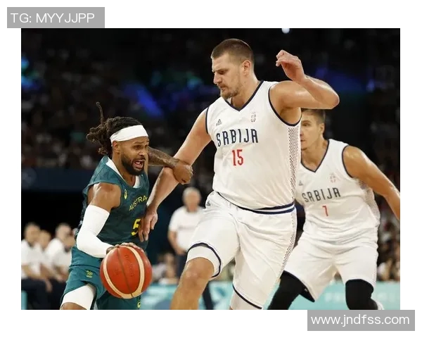 约基奇半场狂砍19分7篮板4助攻2抢断展现恐怖效率