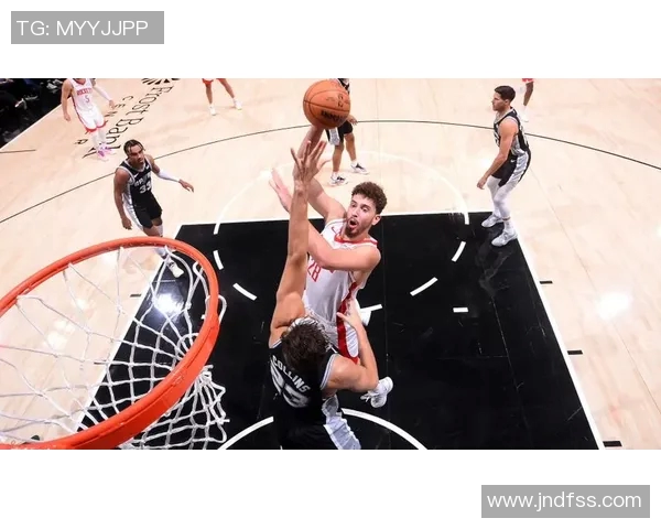 太阳队第三节发力净胜马刺13分成功反超6分迎接决胜时刻