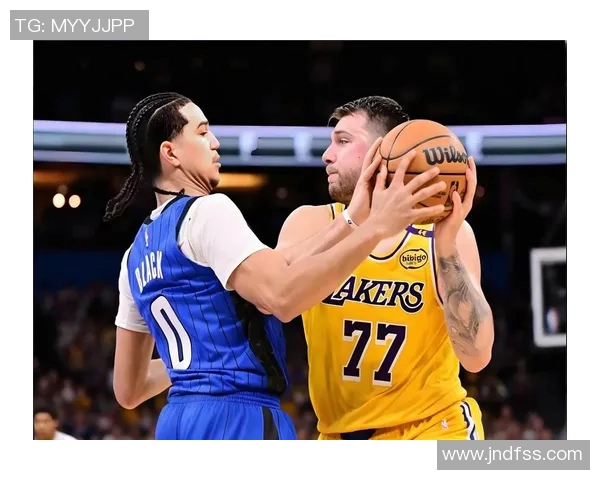 雷迪克谈东契奇与詹姆斯的影响力总冠军期待与目标随之而来