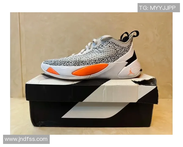 东契奇Luka5新鞋曝光与前代有何不同引发热议