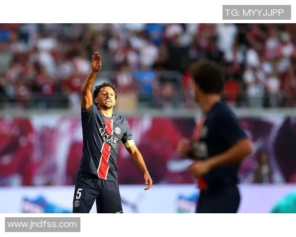 马尔基尼奥斯全场表现出色六次解围两次拦截抢断贡献显著