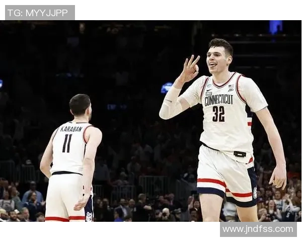 媒体人称卡尔克布伦纳大学时期与克林根齐名其表现实至名归