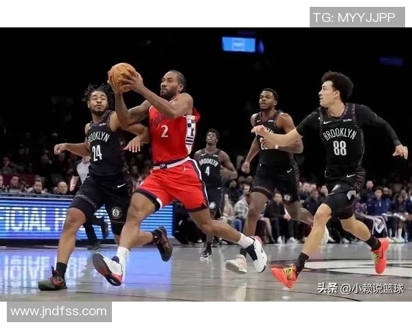 哈登表现惊艳13投10中创个人生涯出手10比赛命中率第二高纪录