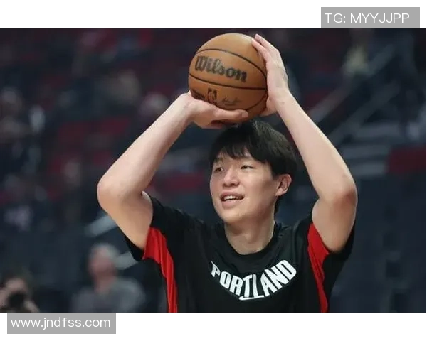 杨瀚森的崛起让尤班克斯黯然失色我们期待他闪耀的时刻到来