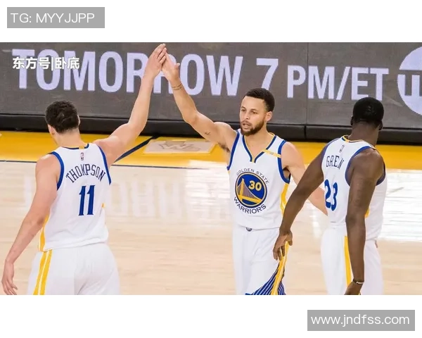 库里赞霍福德篮球智商高经验丰富能灵活适应阵容提升球队化学反应