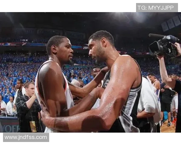 帕金斯称文班亚马是奥尼尔与杜兰特结合的完美产物