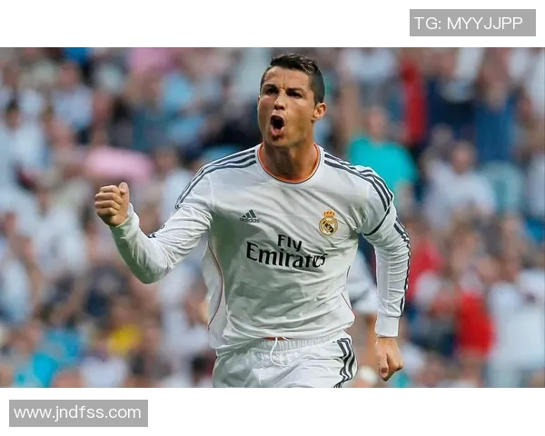 赫罗纳传奇球员称赞C罗为禁区杀手梅西更具比赛决定性能力