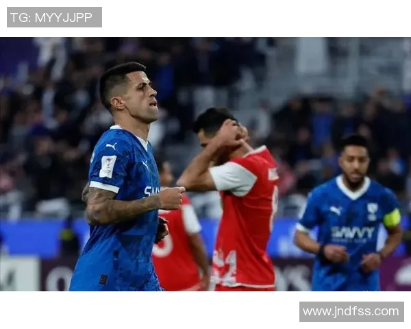 德天空报道莱万不愿在一月离开巴萨坎塞洛交易中未考虑他