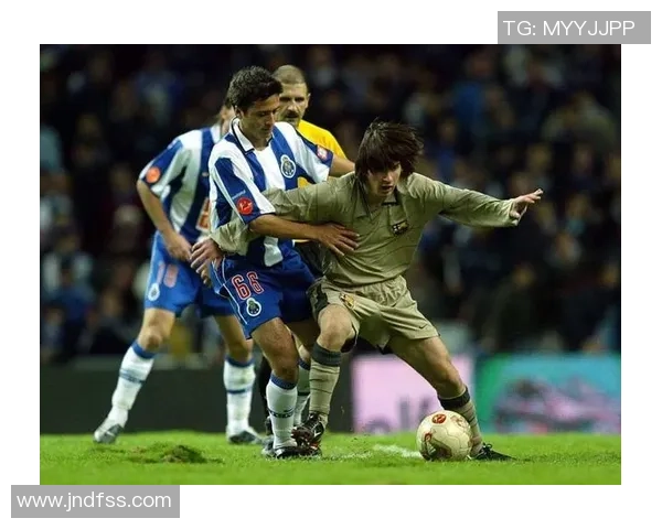 梅西传奇之路起航22年前今日16岁小将首次亮相巴萨一线队