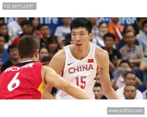 卢赞大洛篮筐保护能力出众既能迅速上提又能快速沉退投篮干扰效果显著