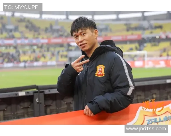 鲁媒报道依木兰与陈泽仕参加训练有望在本赛季中超首秀展现实力 鲁媒报道依木兰与陈泽仕参加训练有望在本赛季中超首秀展现实力